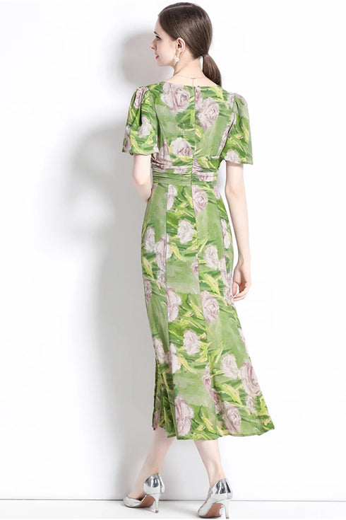 Stylish & Trendy High Quality Floral Design, V-Neck, Pleated Empire Waist, Day & Eveningwear, Cocktail, Party Dress